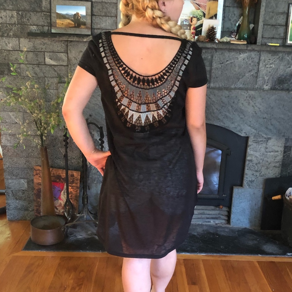 Aeropostale Black “high-low” Shirt with open back